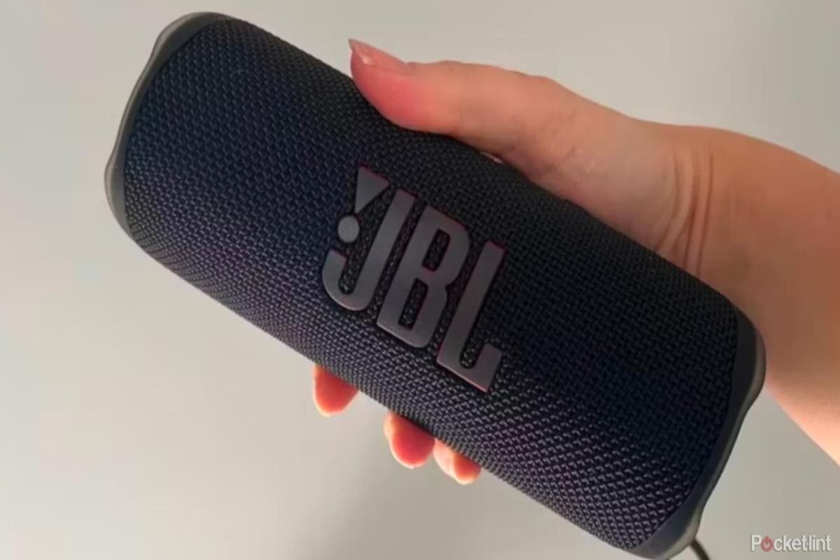 JBL ला रहा AI की ताकत वाला नया Flip 7 स्पीकर, नया खरीदने से पहले ये खबर जरूर पढ़ लें