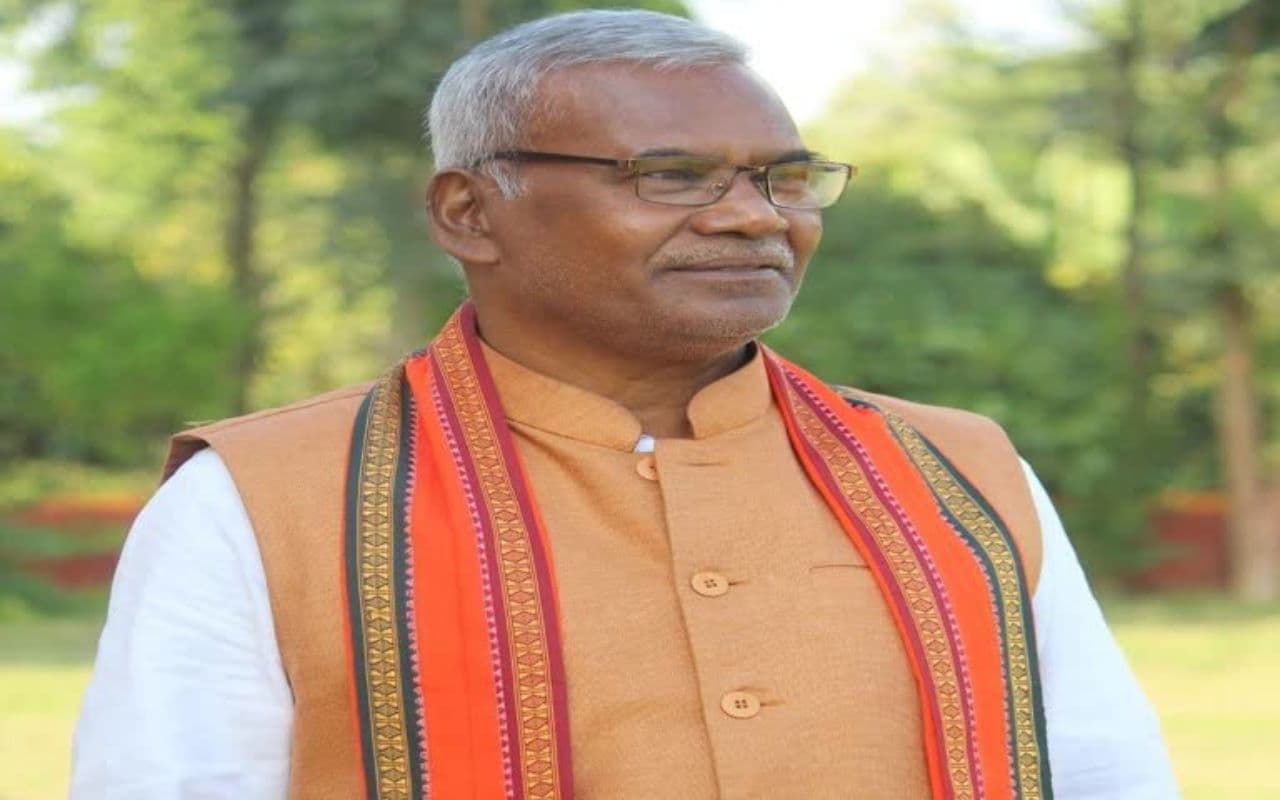 Kameshwar Chaupal: कामेश्वर चौपाल ने बीजेपी के लिए छोड़ दिया था VHP, चुनाव भी लड़े, जानें राजनितिक सफर के बारे में