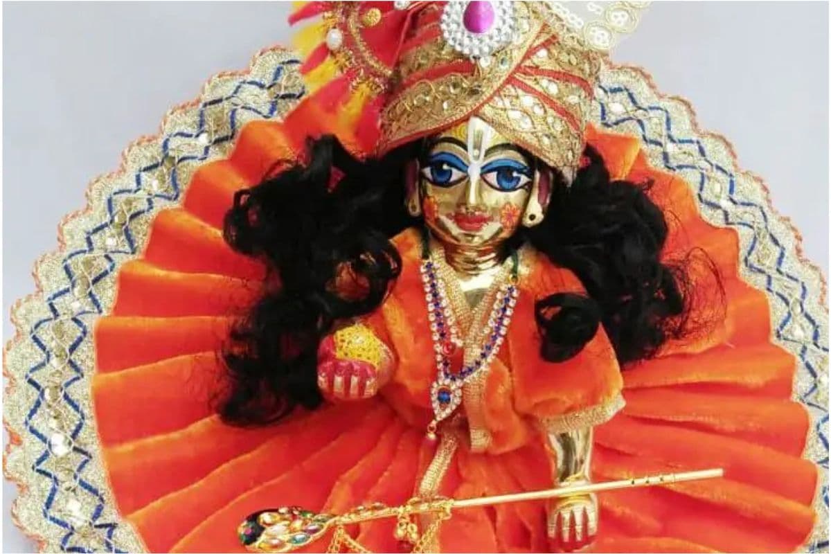 Best Days to Bring Laddu Gopal : लड्डू गोपाल को लाना चाहते हैं घर, जानें वो शुभ दिन जब बरसेगी कृष्ण की कृपा