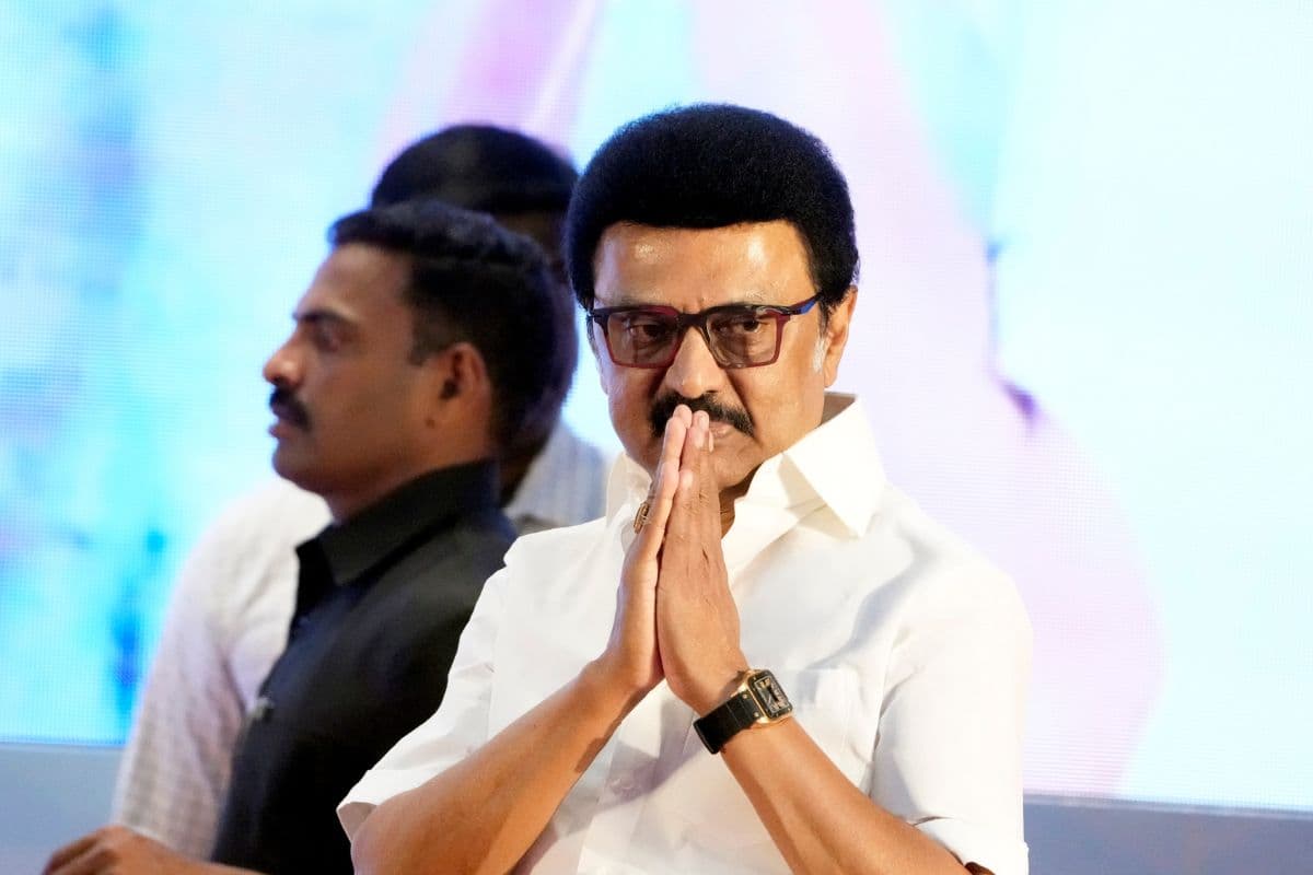 MK Stalint: 'हिंदी ने कई भाषाओं को निगल लिया', स्टालिन का विवादित पोस्ट, अश्विनी वैष्णव ने दिया करारा जवाब