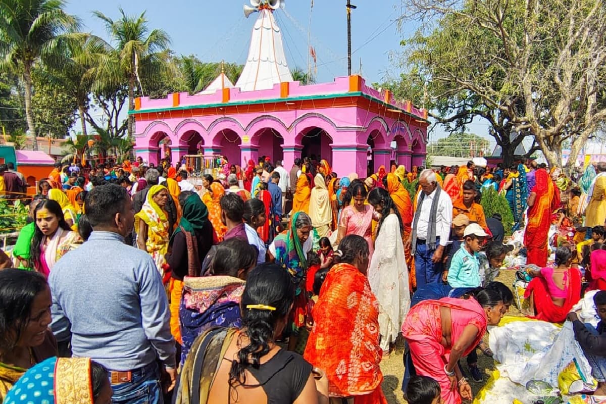 Maghi Purnima: माघी पूर्णिमा पर सीताकुंड में उमड़ी श्रद्धालुओं की भीड़, जानें खासियत