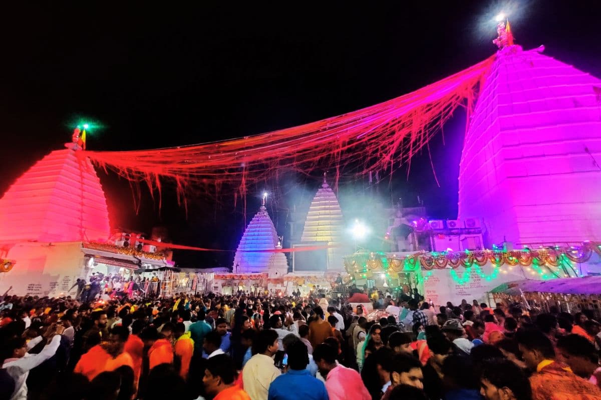 महाशिवरात्रि के दिन देवघर में उमड़ेंगे श्रद्धालु, जानें कैसे जलार्पण करेंगे बुजुर्ग, दिव्यांग और बच्चे