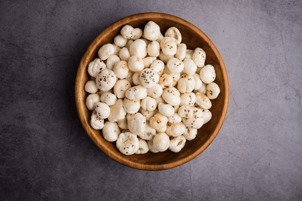 How to Roast Makhana: ये है मखाने को भूनने का सही तरीका, हर बाइट में पाएं जबरदस्त क्रंच