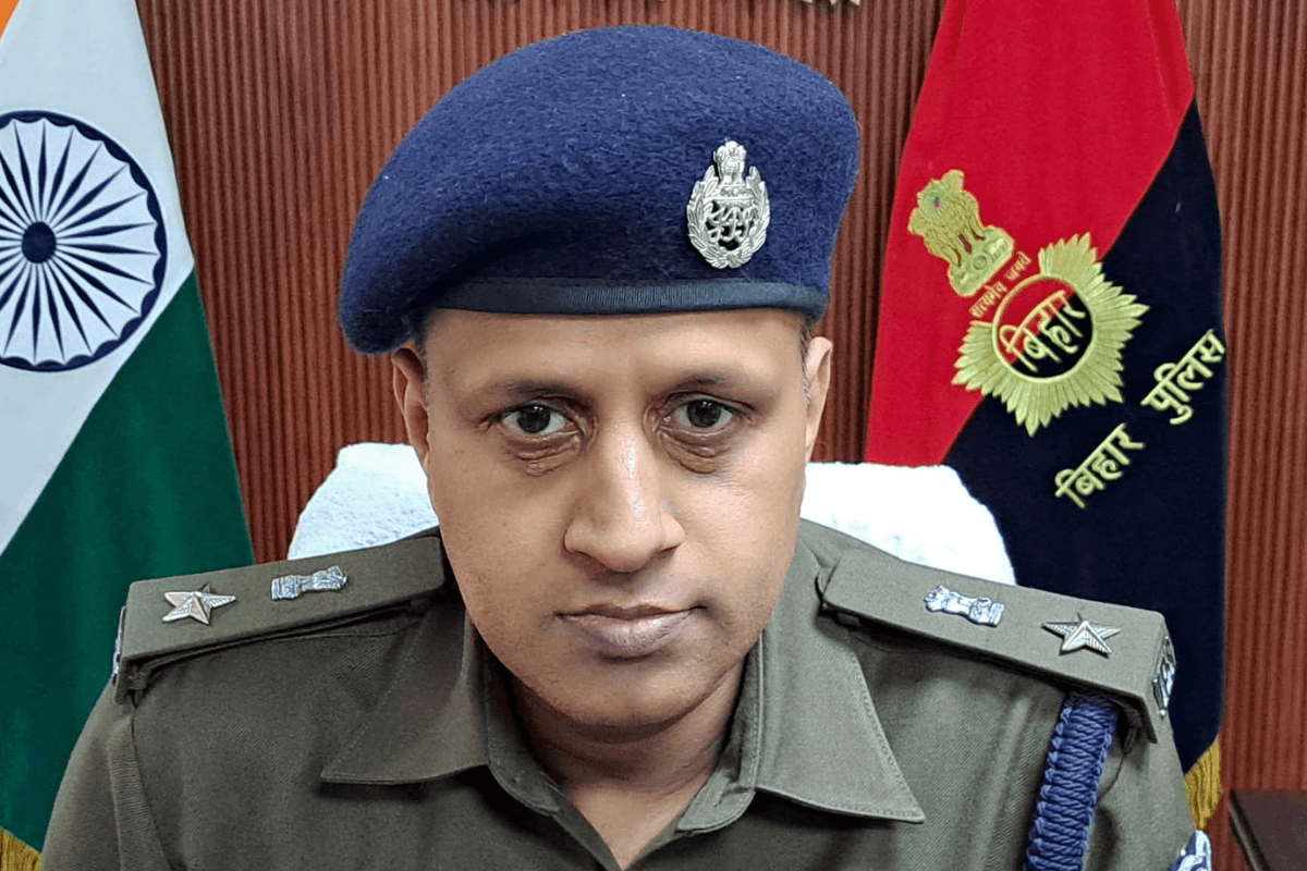 Muzaffarpur News: जिला एसएसपी को सम्मन जारी, कुत्तों द्वारा नवजात को नोंच-नोंचकर खाने का है मामला