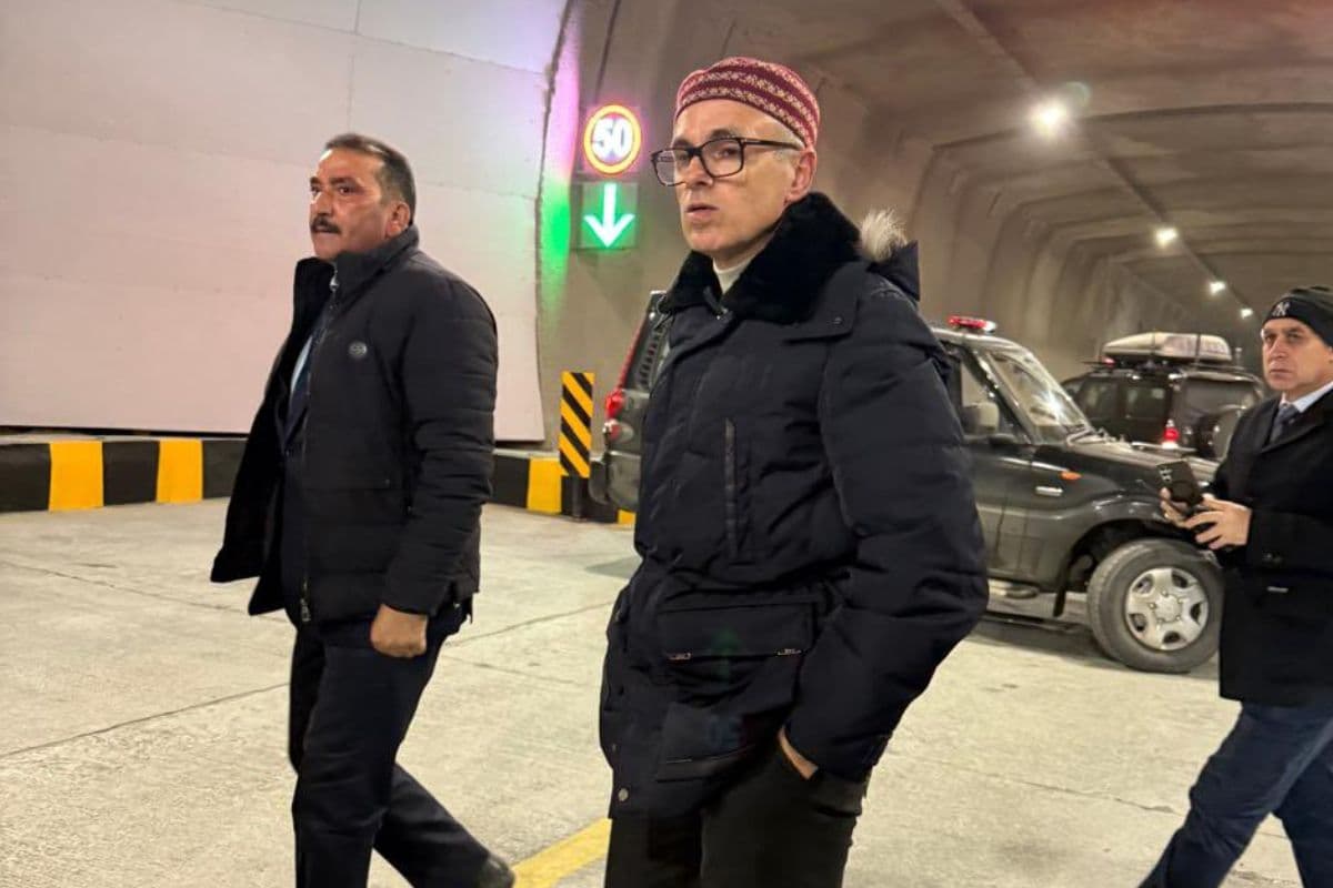 Delhi Election Result: 'और लड़ो आपस में'…दिल्ली में AAP-कांग्रेस की हार पर उमर अब्दुल्ला का तंज