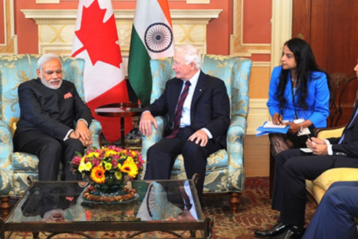 Gurdeep Kaur Chawla: पीएम मोदी के साथ साए की तरह साथ रहने वाली महिला कौन है? क्या है रिश्ता
