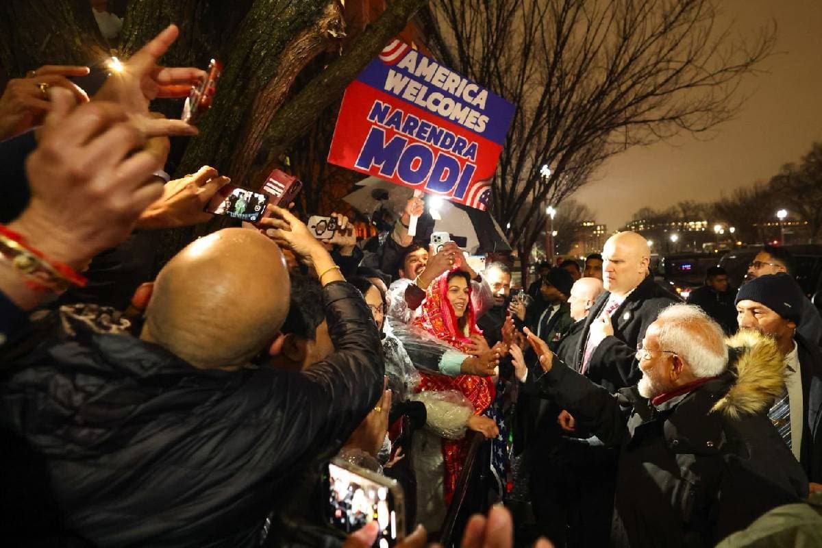 Video : भीषण ठंड में बैसाखी पर चलकर पीएम मोदी का स्वागत करने पहुंची महिला