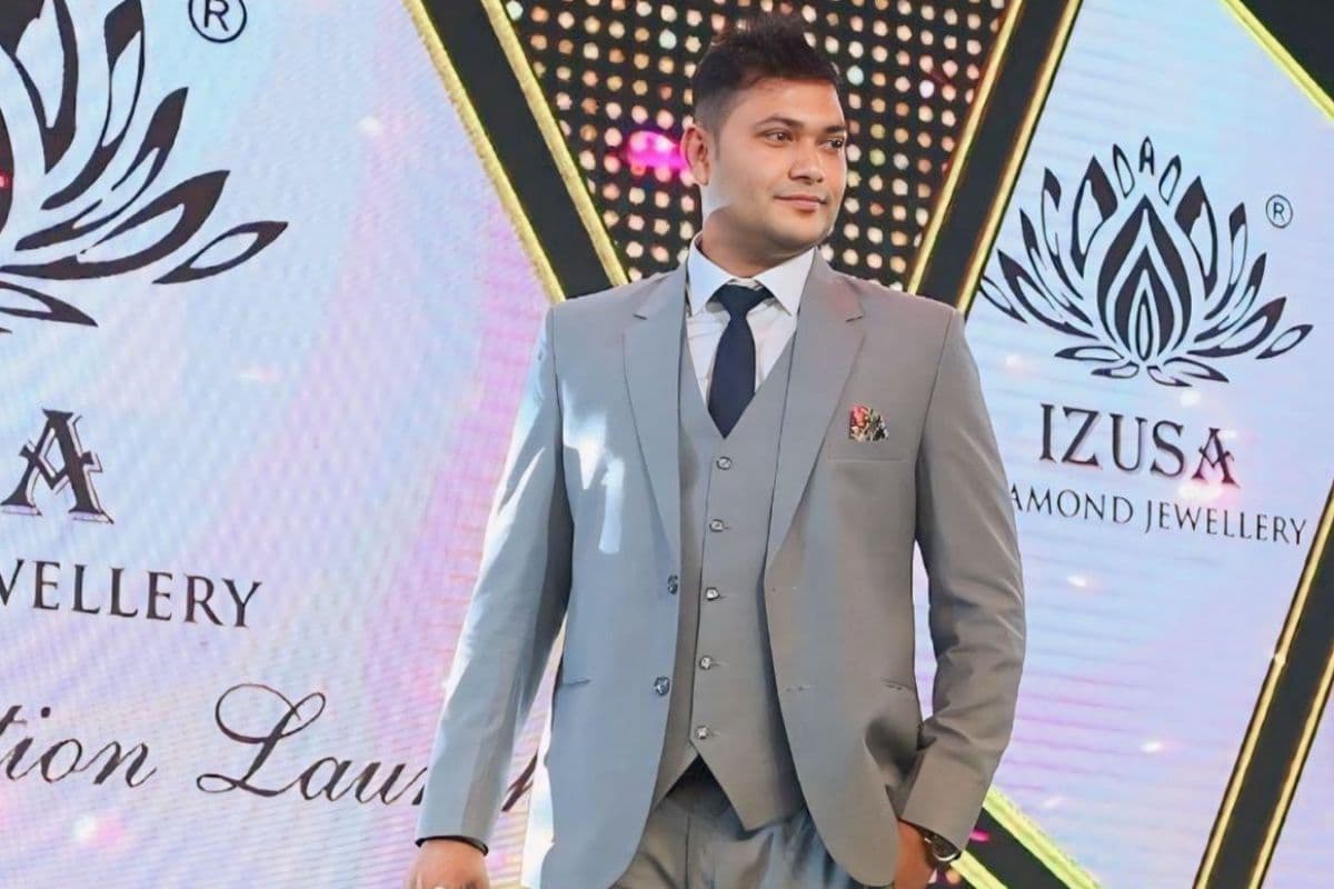 Padmashri 2025: आजमगढ़ के डॉ सनी वर्मा का पद्मश्री 2025 के लिए नामांकन, आभूषण उद्योग में रचा है इतिहास