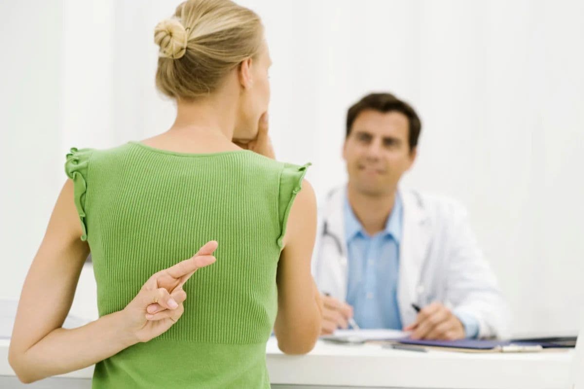 How to Identify Someone is Lying: इन 5 साइकोलॉजिकल टिप्स से जानें सामने वाला सच बोल रहा या झूठ