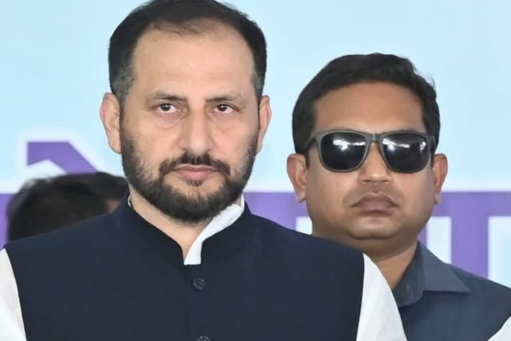 मंत्री नीरज कुमार बबलू