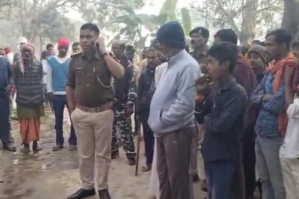 घटनास्थल पर पहुंची पुलिस