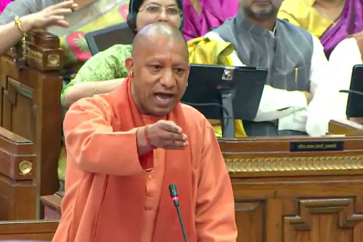 लालू यादव ने महाकुंभ को बताया फालतू तो भड़के CM योगी, RJD चीफ को जमकर लताड़ा