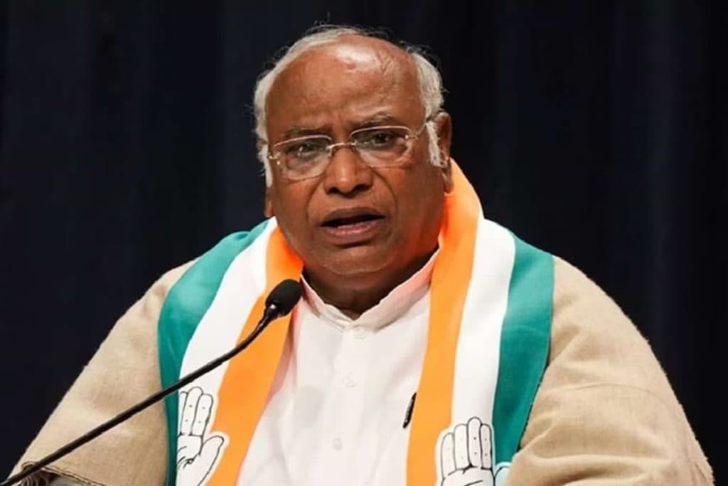 कांग्रेस के राष्ट्रीय अध्यक्ष मल्लिकार्जुन खड़गे