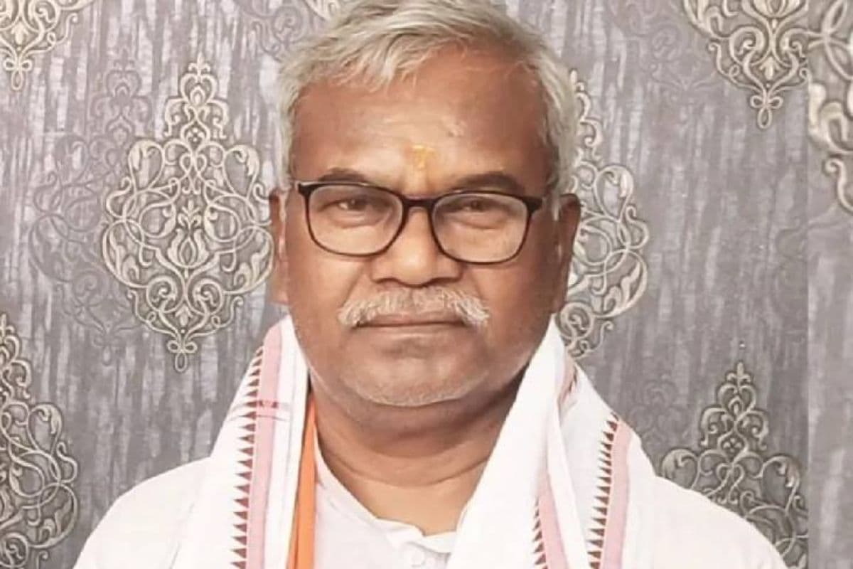 सुपौल के लिए रवाना हुआ कामेश्वर चौपाल का पार्थिव शरीर, BJP मुख्यालय में दी गई अंतिम विदाई