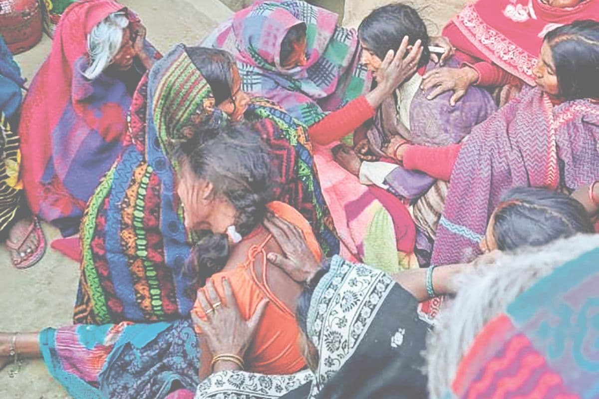 Gaya: हाइवा की चपेट में आने से गेहूं की पटवन कर रहे युवक की मौत