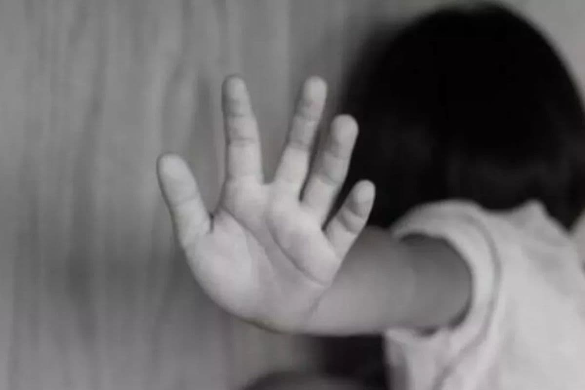 दरभंगा में छह वर्षीय मासूम के साथ दुराचार, ICU में जिंदगी मौत से जूझ रही मासूम 