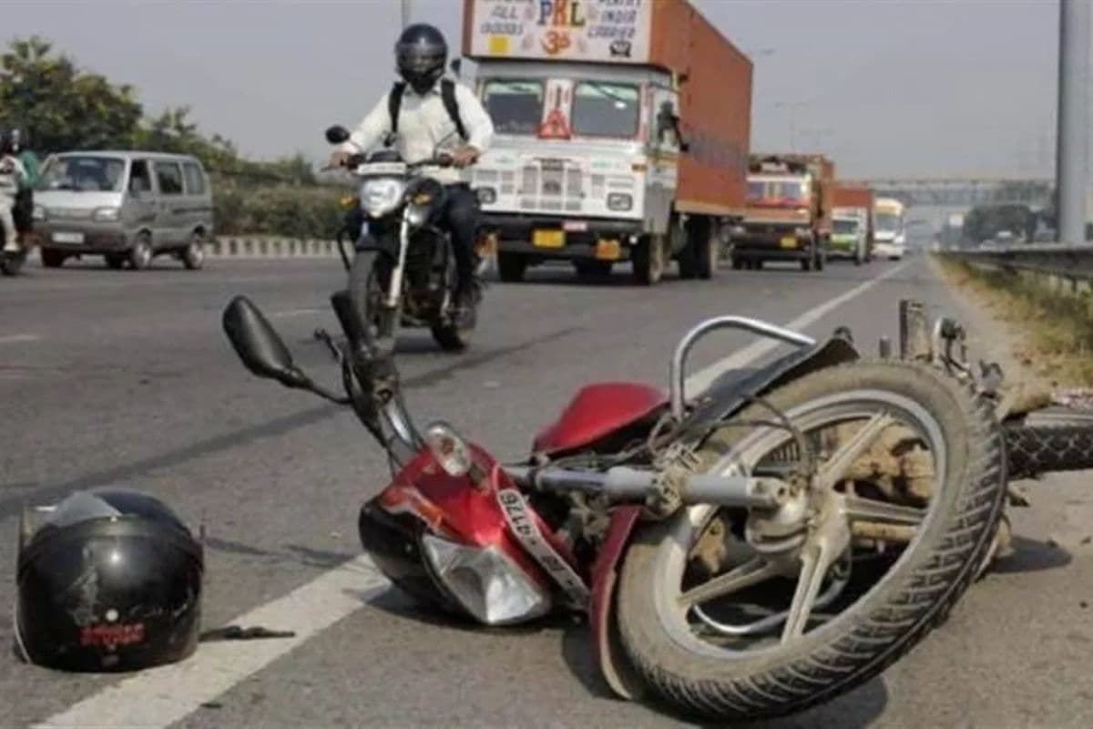 Gaya: ट्रक के धक्के से दो महिलाओं की मौत, चालक घायल