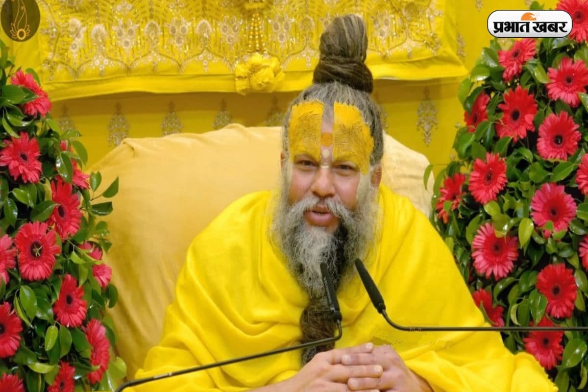 Premanand Ji Maharaj: प्रेमानंद जी महाराज के दर्शन हुए दुर्लभ, श्रद्धालुओं में छाई बेचैनी