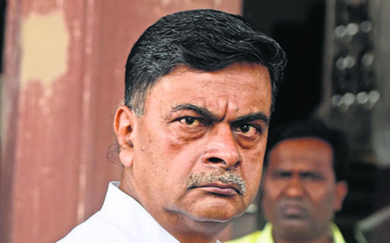 Video: बिहार BJP के नेताओं में घमासान, MLA बोले- 'आरके सिंह का मानसिक संतुलन बिगड़ गया है'