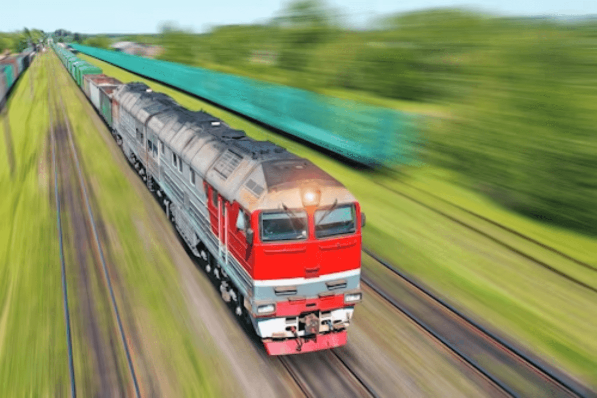 Railway: दानापुर और सोनपुर रेलवे डिवीजन पर रेलटेल लगाएगा कवच सिस्टम