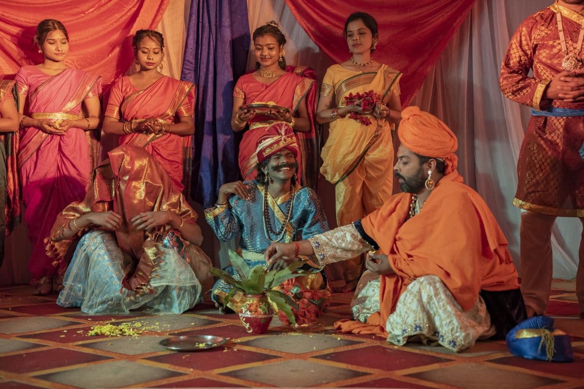 रांची में सैयां भए कोतवाल नाटक का मंचन, कलाकारों ने शानदार प्रस्तुति से मोहा मन