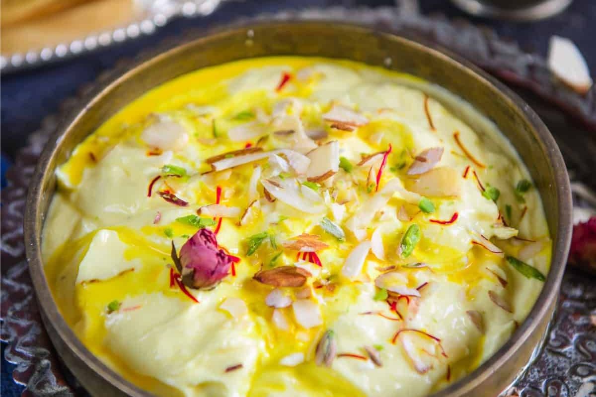 Shrikhand for Mahashivratri: महाशिवरात्रि पर ऐसे बनाएं स्वादिष्ट श्रीखंड,ठंडक और ताजगी का लें आनंद