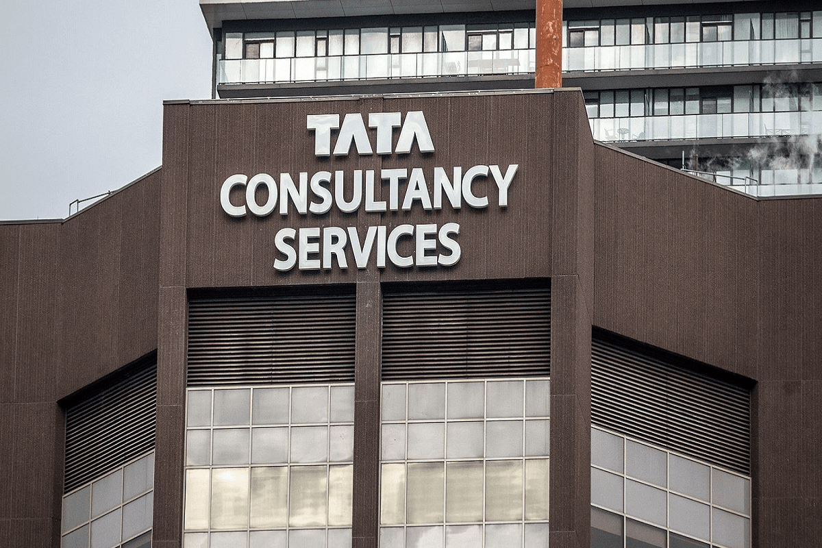 TCS Salary Hike: टीसीएस कर्मचारियों को झटका! भारी घाटे के चलते इन्क्रीमेंट पर संकट?