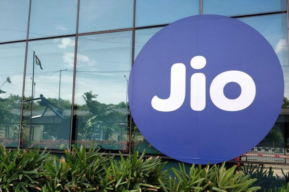 Jio ने चुपके से बदल डाली इन प्लान्स की वैलिडिटी, रिचार्ज करने से पहले यहां जान लें बेनिफिट्स