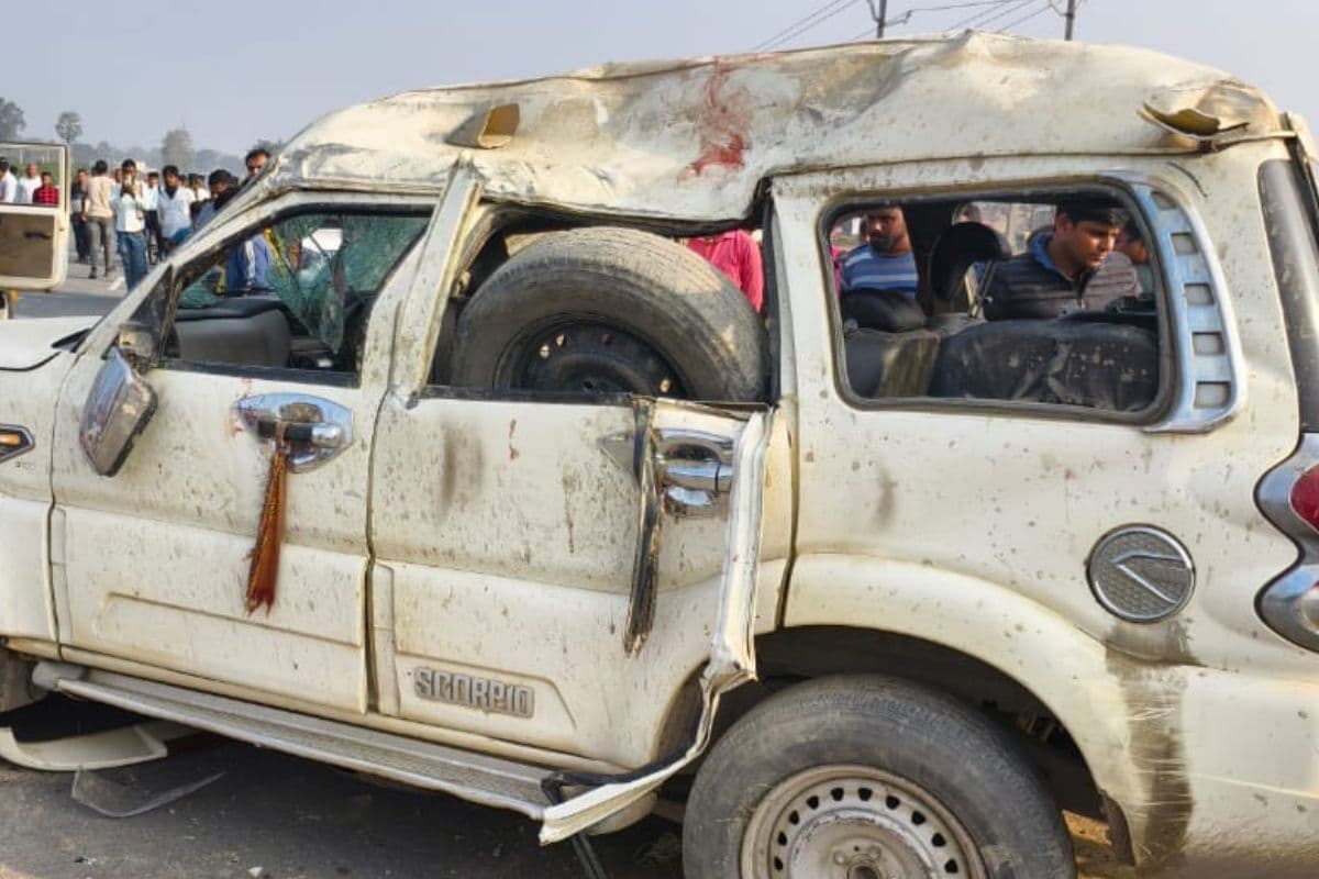 महाकुंभ से लौट रही स्कॉर्पियो मुजफ्फरपुर में पलटी, 5 लोगों की हुई दर्दनाक मौत, 4 की हालत गंभीर