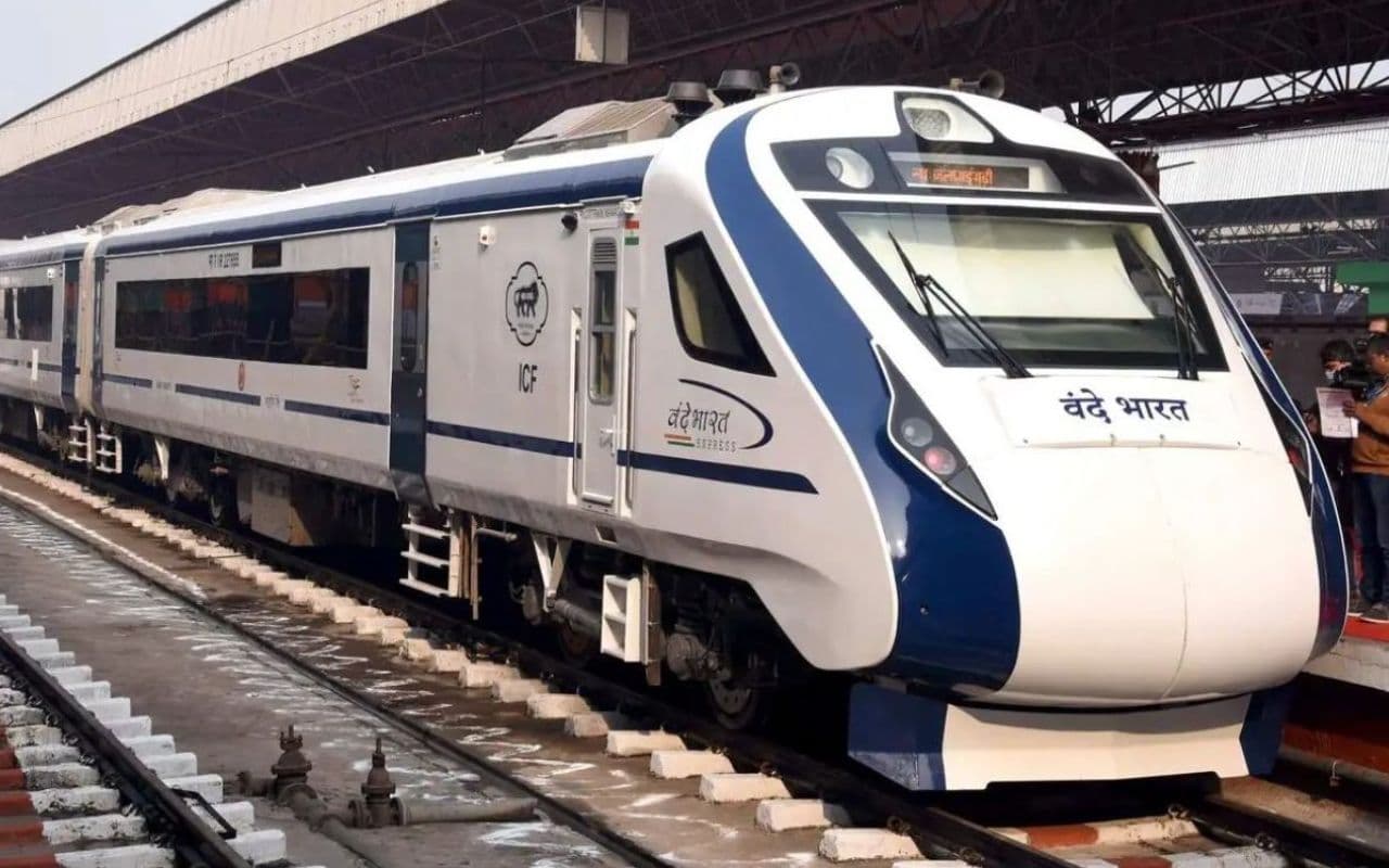 अब बिहार के इस स्टेशन पर भी रुकेगी Vande Bharat Train, देवघर और वाराणसी जाना होगा आसान