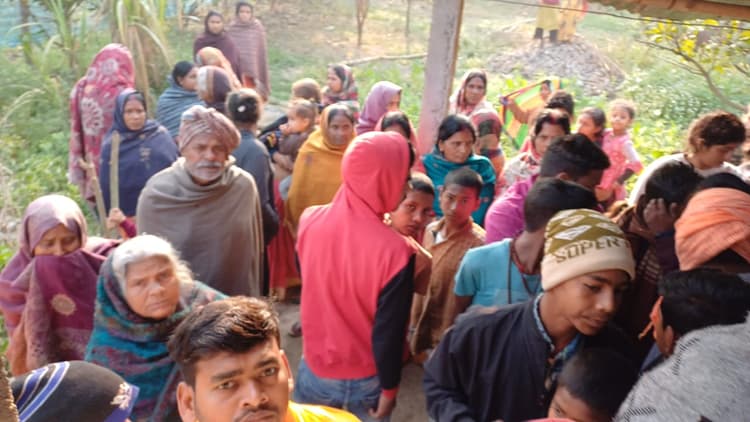 बिहार के खगड़िया में दरवाजे पर सोए बुजुर्ग की हत्या, सीने में दो गोली मारकर बदमाशों ने मौत के घाट उतारा