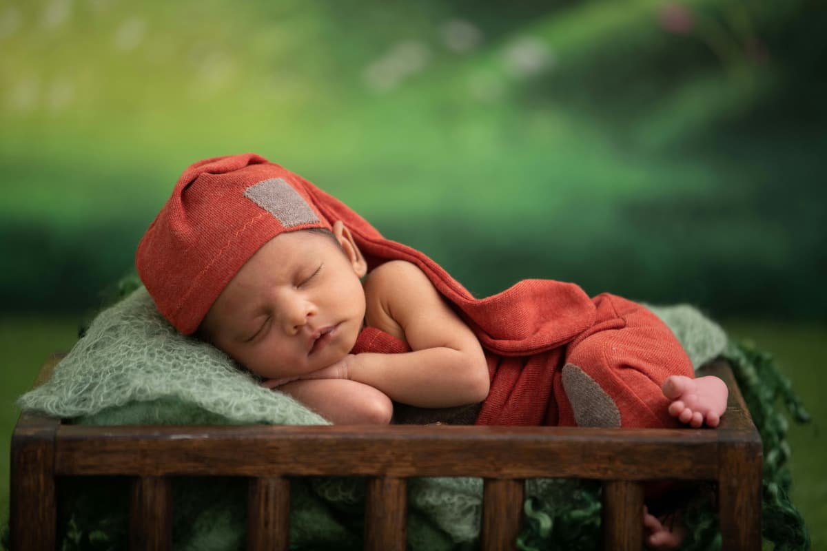 Baby Names: बेटे के लिए कर रहे नाम की तलाश? यह लिस्ट जरूर आएगी आपके काम