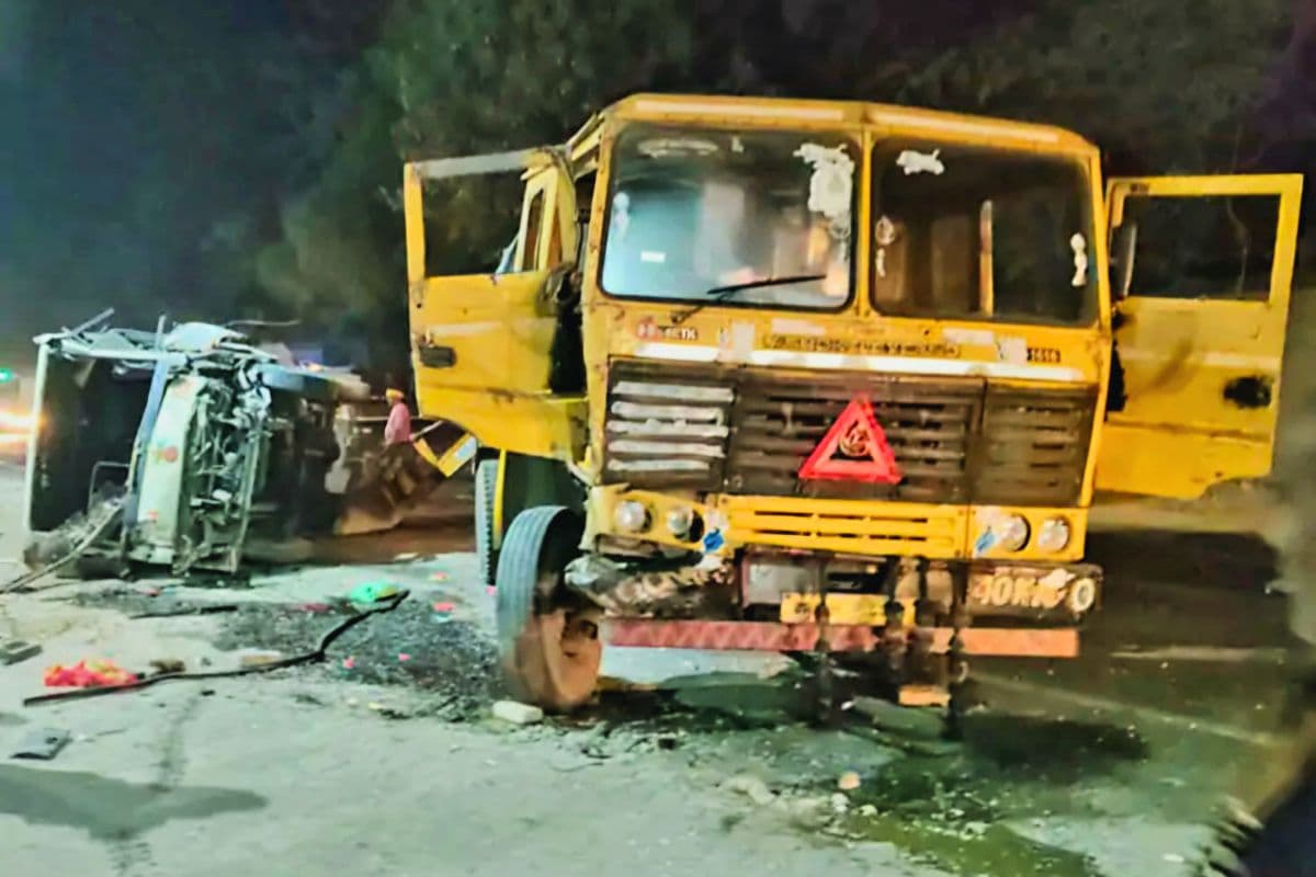 शादी की खुशी मातम में बदली! बारात जा रही बस और टैंकर की टक्कर में दूल्हे के भाई समेत 4 की मौत