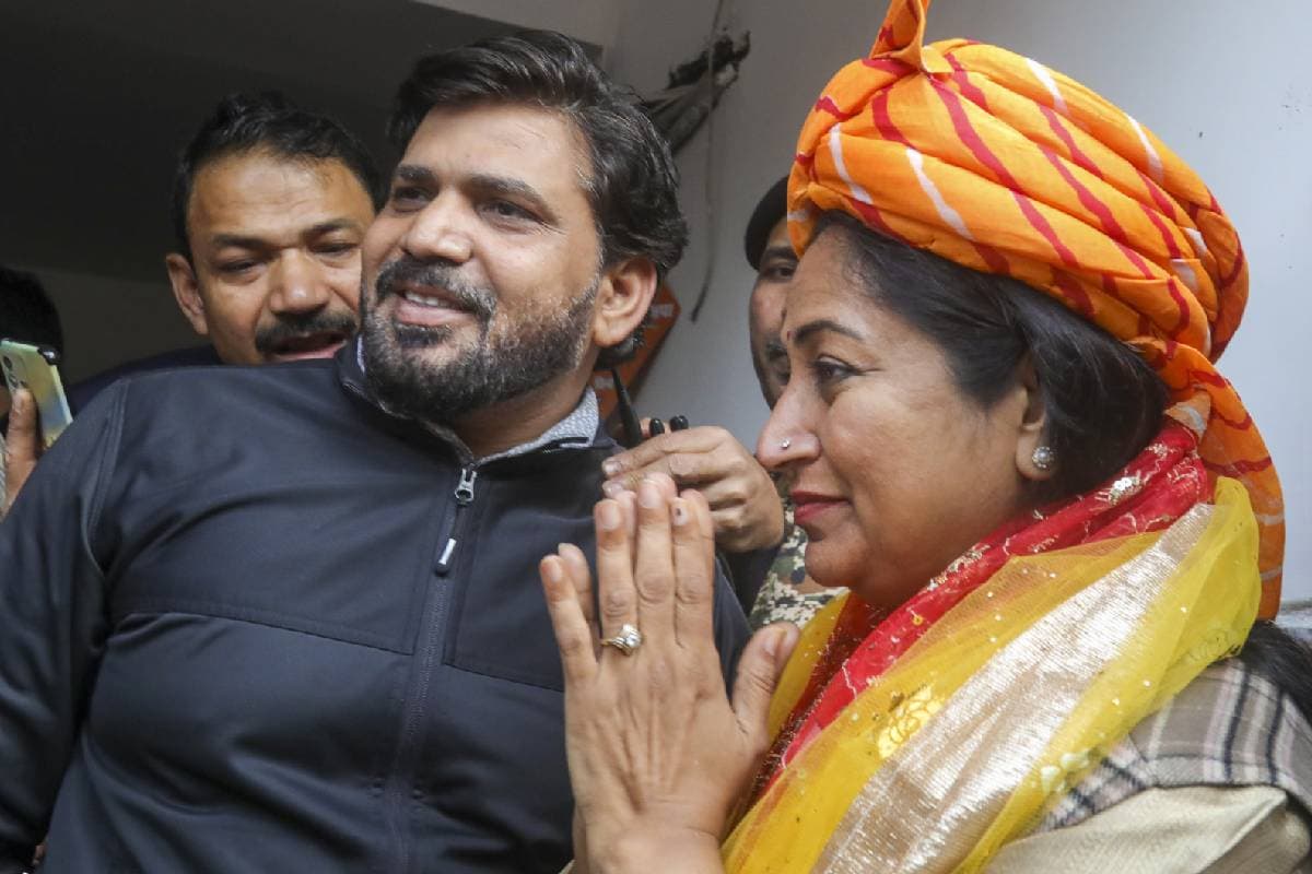 Delhi Govt : सीएम रेखा गुप्ता ने बंद कर दी केजरीवाल सरकार की एक फ्री स्कीम