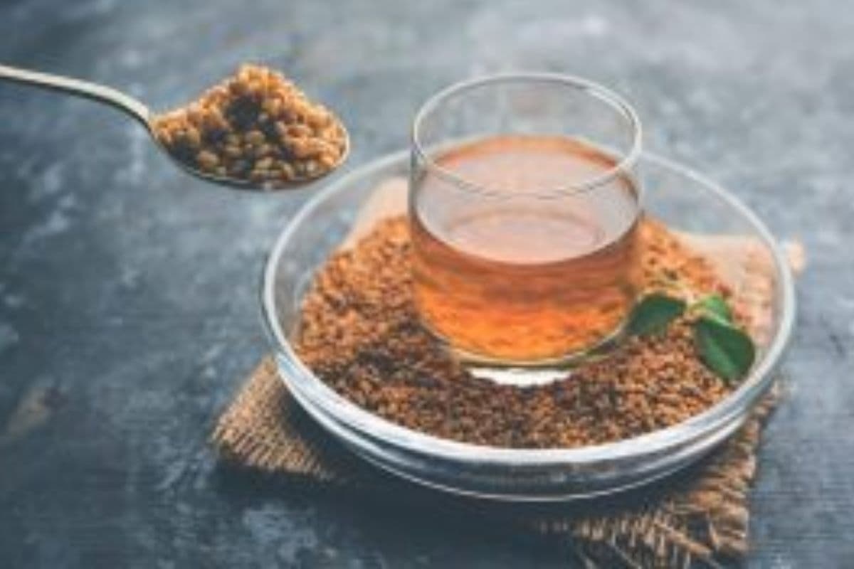 Health Tips: बढ़े हुए कोलेस्ट्रॉल को कम करने में मेथी का पानी है कारगर