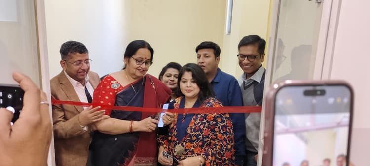 Giridih News : 200 लोगों के ब्लड प्रेशर व सुगर की जांच