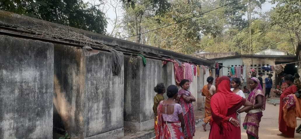 East Singhbhum News : प्रभात इंपैक्ट : बीडीओ ने सबर बस्ती की रिपोर्ट मांगी, मृतक के आश्रित को जरूरी सुविधाएं देने का आदेश