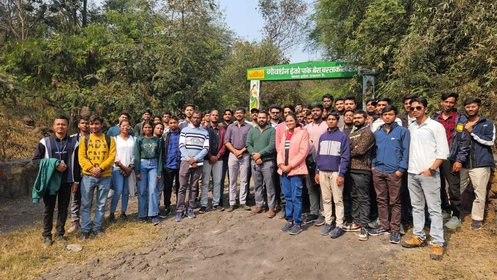 Dhanbad News: बीआइटी के विद्यार्थियों ने किया इकोलॉजिकल पार्क का भ्रमण