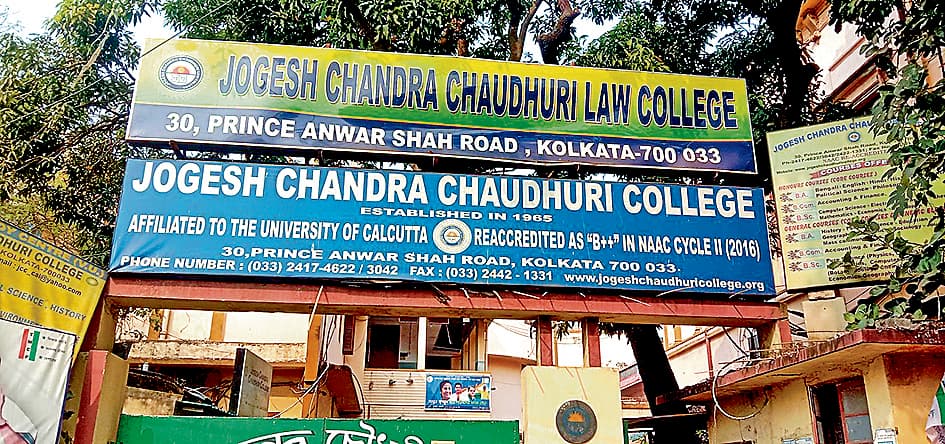 पुलिस की निगरानी में होगी सरस्वती पूजा