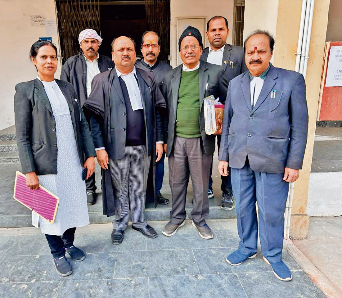 Gopalganj News  : बस स्टैंड की जमीन की फर्जी जमाबंदी मामले में कोर्ट ने निचली अदालत से तलब किया रेकॉर्ड