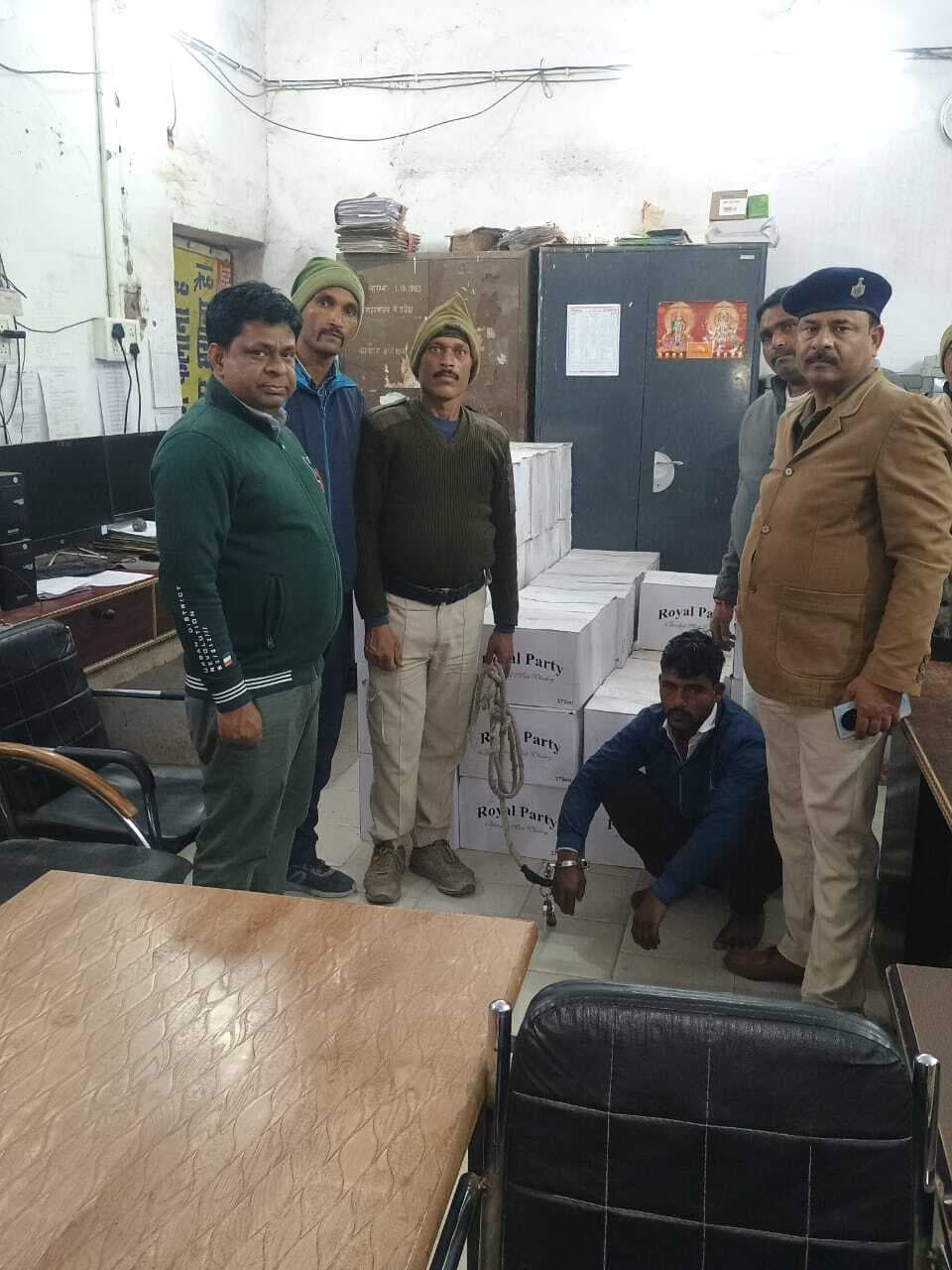 711 लीटर विदेशी शराब के साथ पिकअप चालक गिरफ्तार