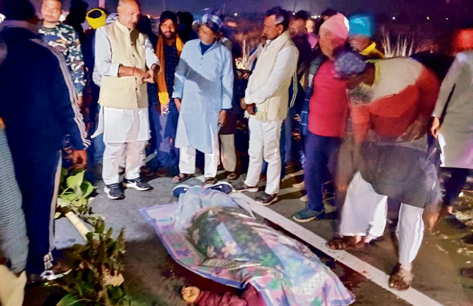 Gaya News  : कोंच नहर के पास सड़क दुर्घटना में युवक की मौत