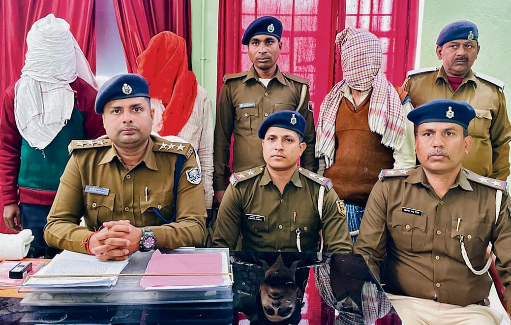 Gaya News  : टिकारी में विवाहिता हत्याकांड में तीन गिरफ्तार, गये जेल