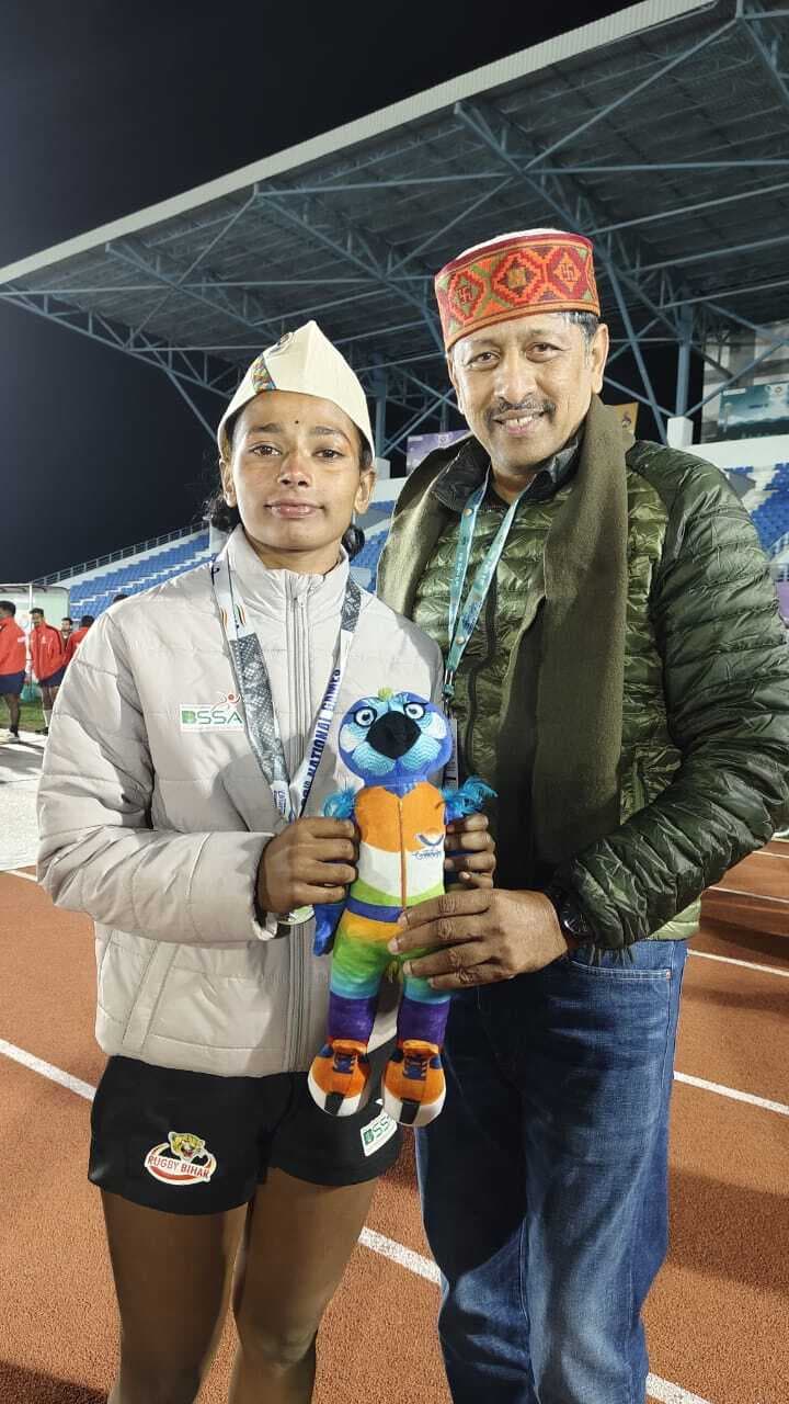 रग्बी खिलाड़ी अंशु ने 38वें राष्ट्रीय खेल में  सिल्वर पदक जीत बढ़ाया सुपौल का मान