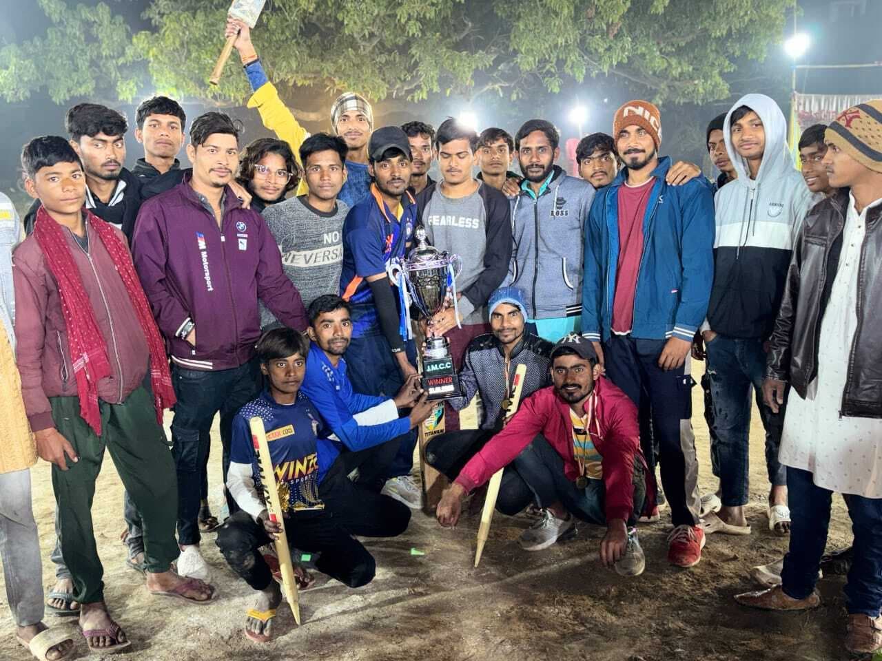 जामुन टोला ने नया टोला की टीम को हराकर बना चैंपियन