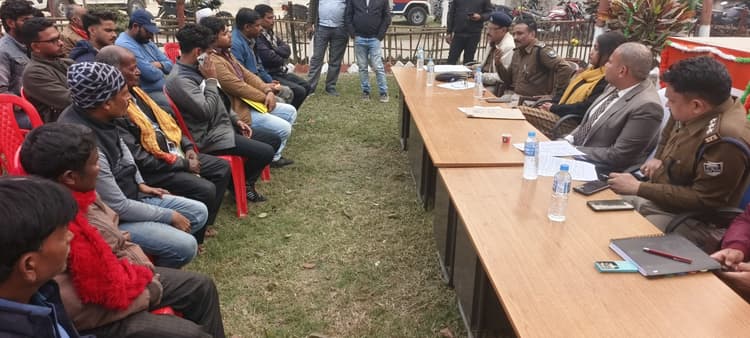 शांति समिति की बैठक आयोजित