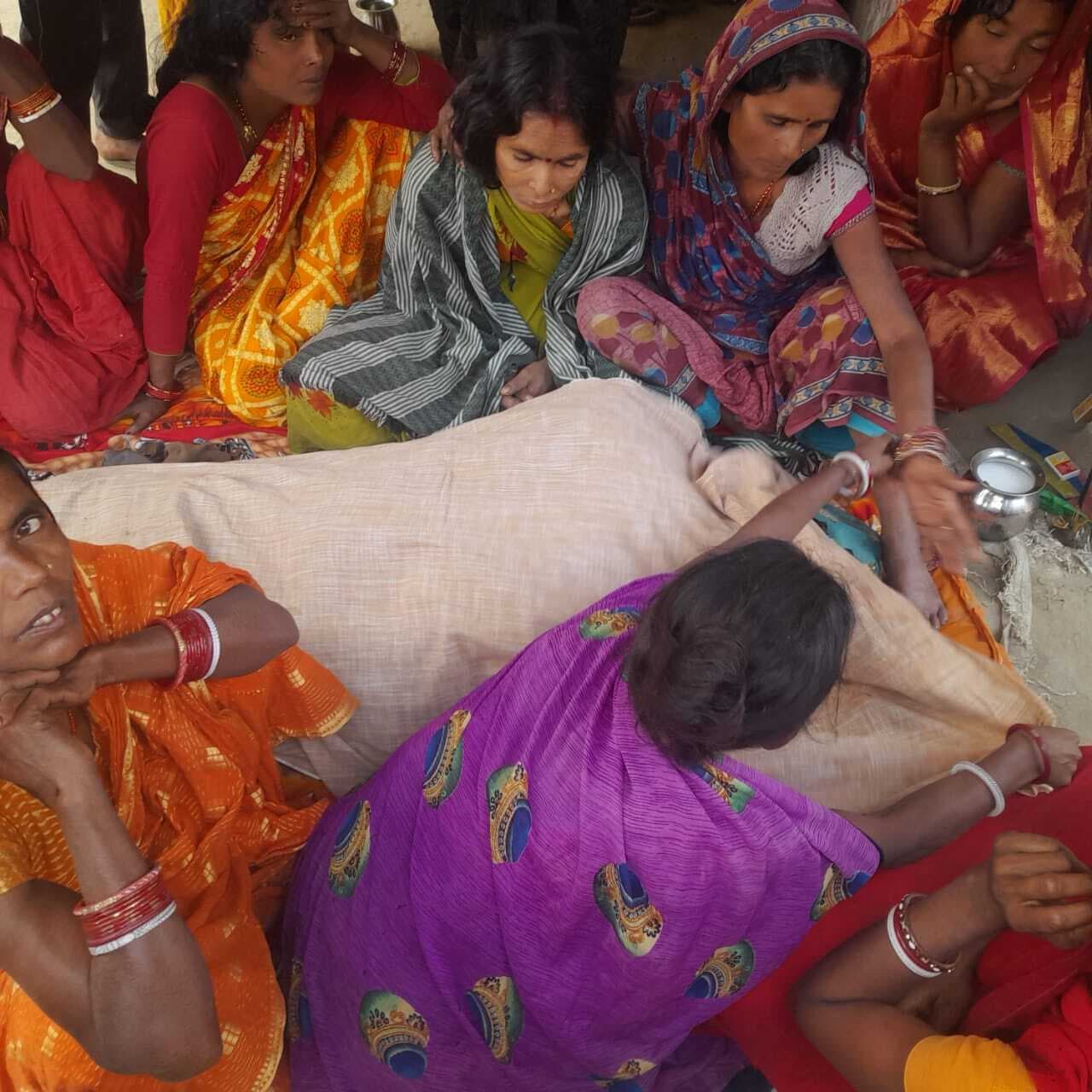 ऑटो पलटने से मजदूर की मौत