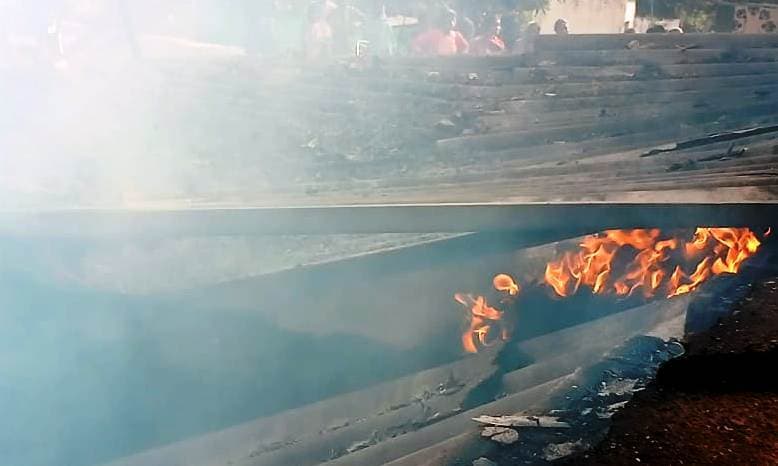 अगलगी से किसान की जमापूंजी जल कर हुई राख