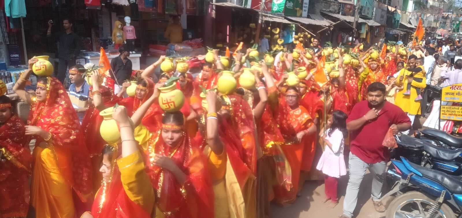 Deoghar news : शिवलिंग की प्राण-प्रतिष्ठा को लेकर निकाली कलश शोभा यात्रा