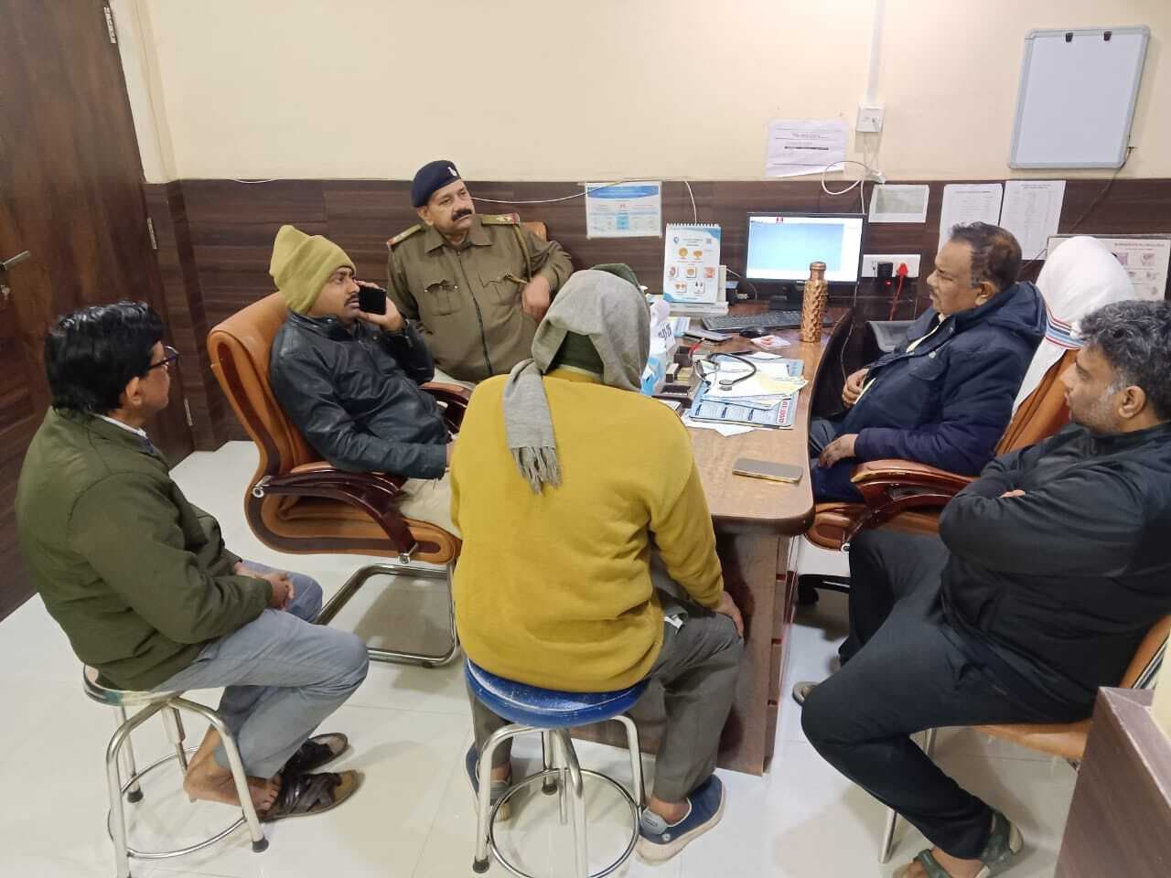 नवजात की मौत के बाद अस्पताल में हंगामा, इलाज में लापरवाही का आरोप